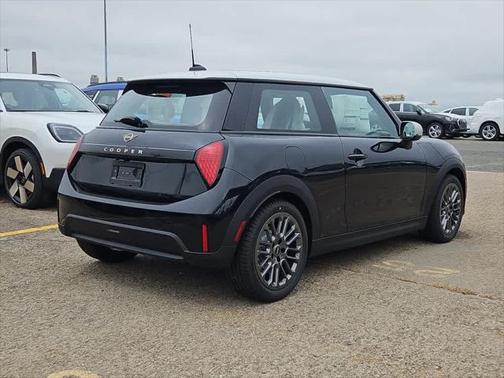 2025 MINI Hardtop Cooper