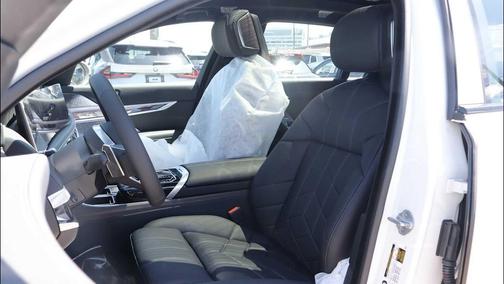 Alpine White 2026 BMW 760 xDrive