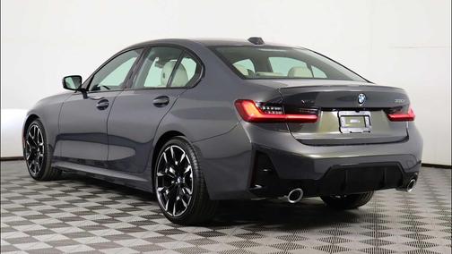 2026 BMW 330 i xDrive