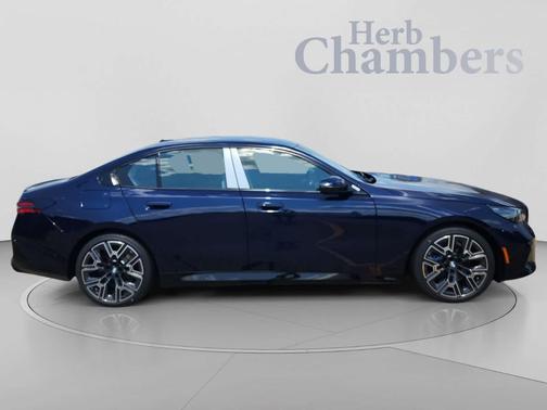 Tanzanite Blue II Metallic 2027 BMW 530 xDrive