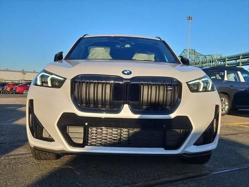 2025 BMW X1 M35i