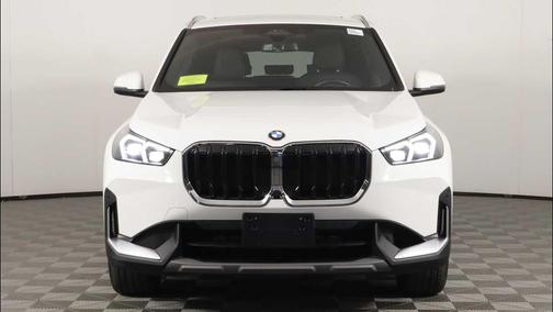 Alpine White 2023 BMW X1 xDrive28i