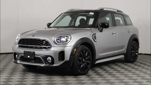 Melting Silver III 2023 MINI Countryman Cooper S ALL4