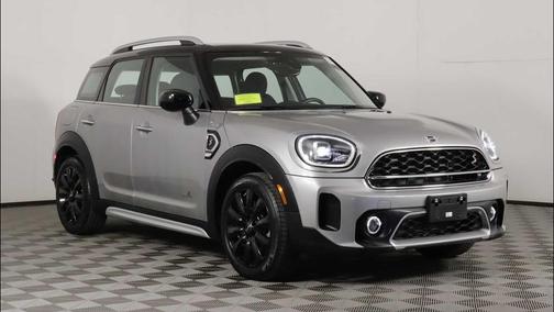 Melting Silver III 2023 MINI Countryman Cooper S ALL4