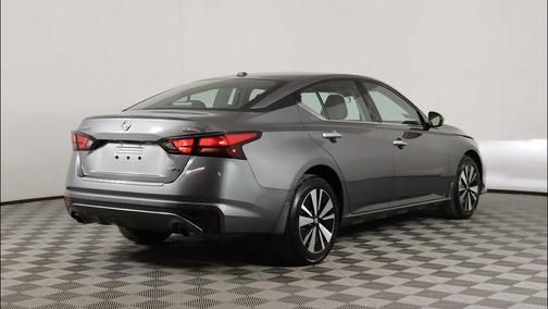 Gun Metallic 2021 Nissan Altima 2.5 SL