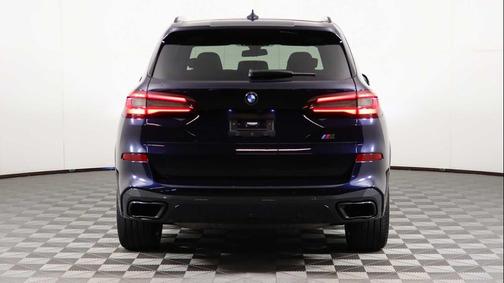 2022 BMW X5 M50i