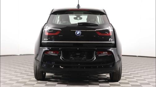 Fluid Black w/BMW i Frozen Blue Accent 2019 BMW i3 120Ah
