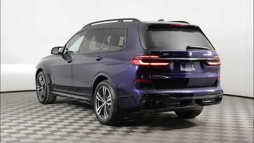 Tanzanite Blue II Metallic 2026 BMW X7 M60i