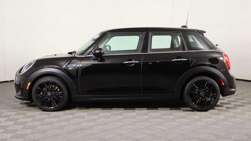 2022 MINI Hardtop Cooper