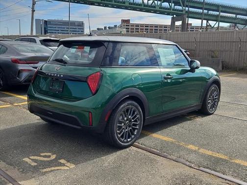2025 MINI Hardtop Cooper