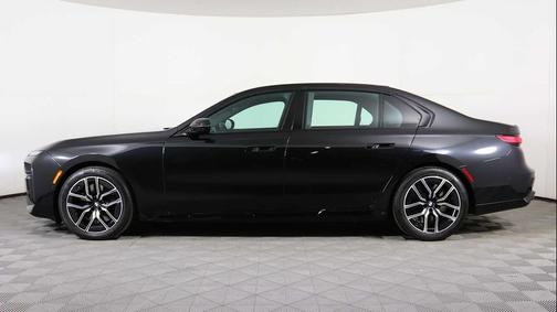2023 BMW 760 i xDrive