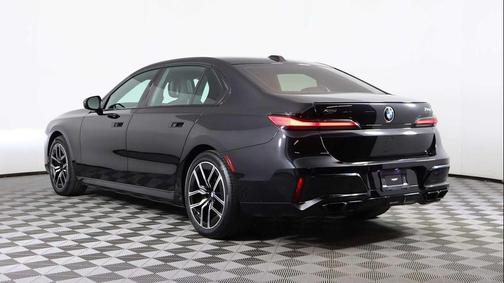 2023 BMW 760 i xDrive