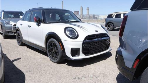 Nanuq White Metallic 2026 MINI Hardtop Cooper S