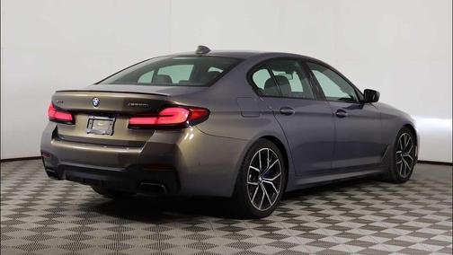Alvite Grey Metallic 2023 BMW M550 i Xdrive