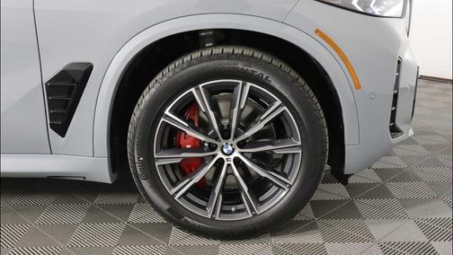 Brooklyn Grey Metallic 2026 BMW X5 xDrive40i