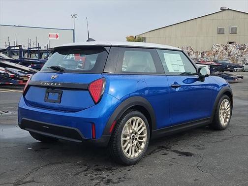 2025 MINI Hardtop Cooper
