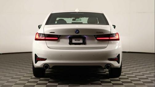 2022 BMW 330e Base