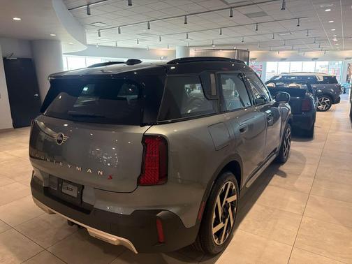 Smokey Green Metallic 2026 MINI Countryman Cooper S ALL4
