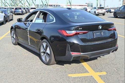 Black Sapphire Metallic 2026 BMW i4 Gran Coupe xDrive40