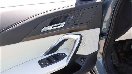 Cape York Green Metallic 2026 BMW X1 xDrive28i