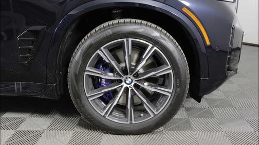 Carbon Black Metallic 2026 BMW X5 M60i