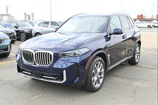 Tanzanite Blue II Metallic 2026 BMW X5 PHEV xDrive50e
