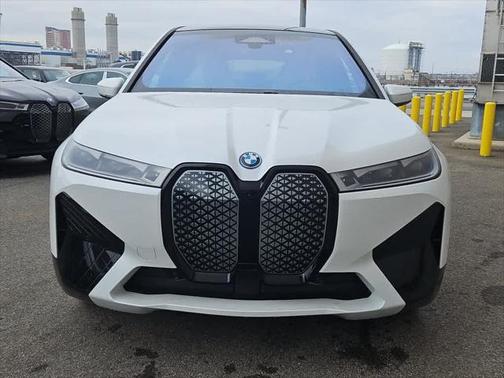 2025 BMW iX M60