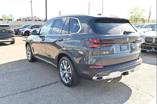 Dravit Grey Metallic 2026 BMW X5 xDrive40i