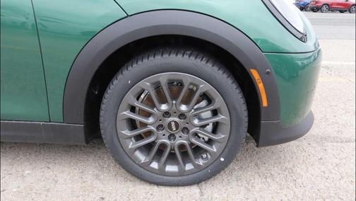 British Racing Green IV Metallic 2026 MINI Hardtop Cooper