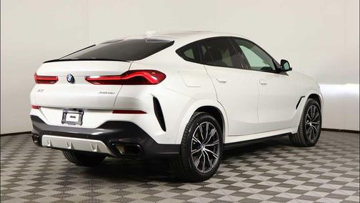 2024 BMW X6 xDrive40i