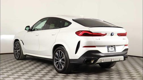 2024 BMW X6 xDrive40i