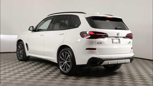 Alpine White 2026 BMW X5 xDrive40i