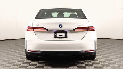 2025 BMW i5 xDrive40