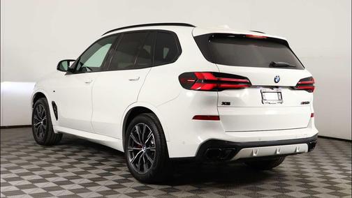 2026 BMW X5 M60i