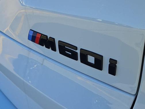 2026 BMW X5 M60i