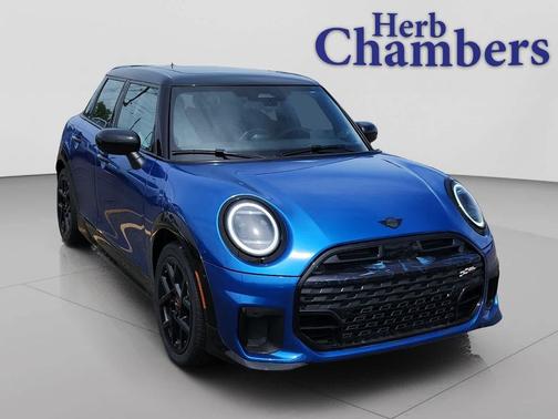 Icy Sunshine Blue Metallic 2026 MINI Hardtop Cooper S