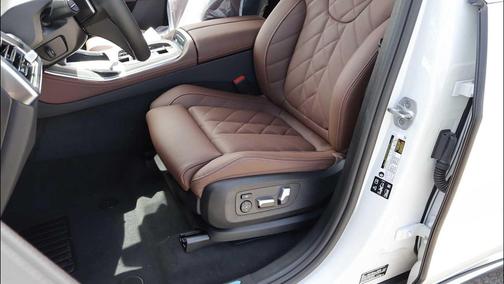 Alpine White 2026 BMW X5 xDrive40i