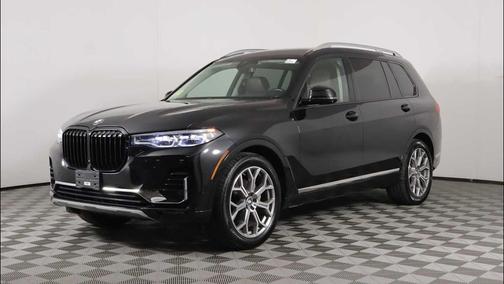 Black Sapphire Metallic 2019 BMW X7 xDrive40i