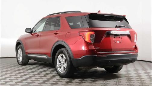 Rapid Red Metallic Tinted Clearcoat 2020 Ford Explorer XLT