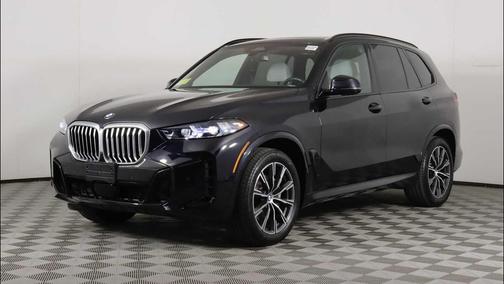 Carbon Black Metallic 2025 BMW X5 xDrive40i
