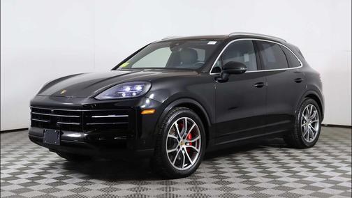 2024 Porsche Cayenne S
