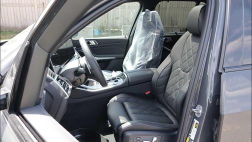 Dravit Grey Metallic 2026 BMW X5 PHEV xDrive50e