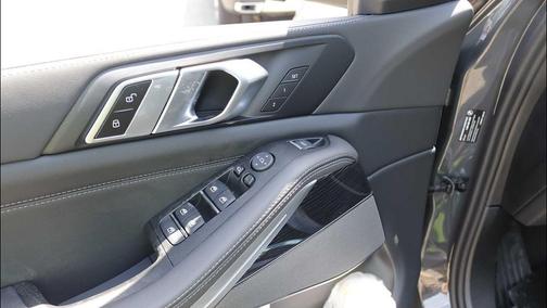 Dravit Grey Metallic 2026 BMW X5 PHEV xDrive50e