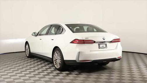 2024 BMW 530 i xDrive