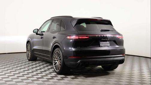 2022 Porsche Cayenne S