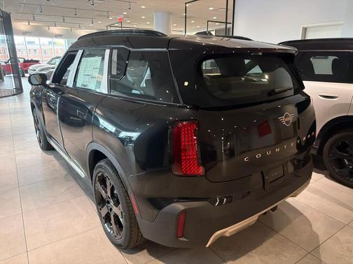 Midnight Black II Metallic 2026 MINI Countryman Cooper S ALL4