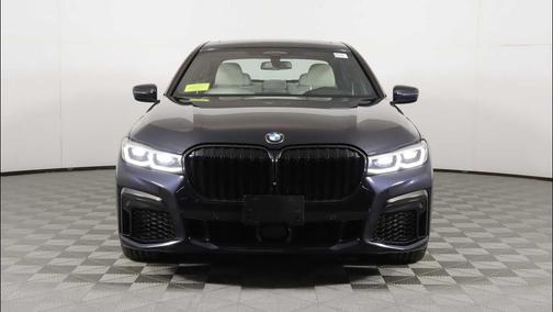 Carbon Black Metallic 2021 BMW 750 i xDrive