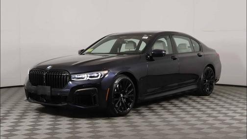 Carbon Black Metallic 2021 BMW 750 i xDrive
