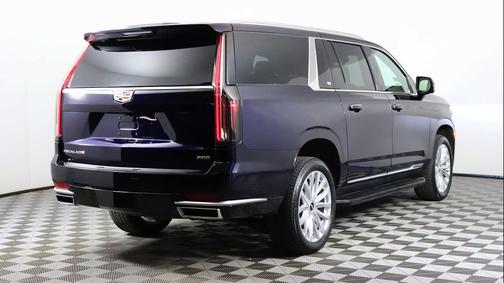 2024 Cadillac Escalade ESV Luxury