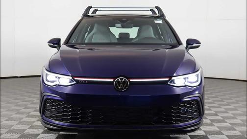 2024 Volkswagen Golf GTI 2.0T SE DSG